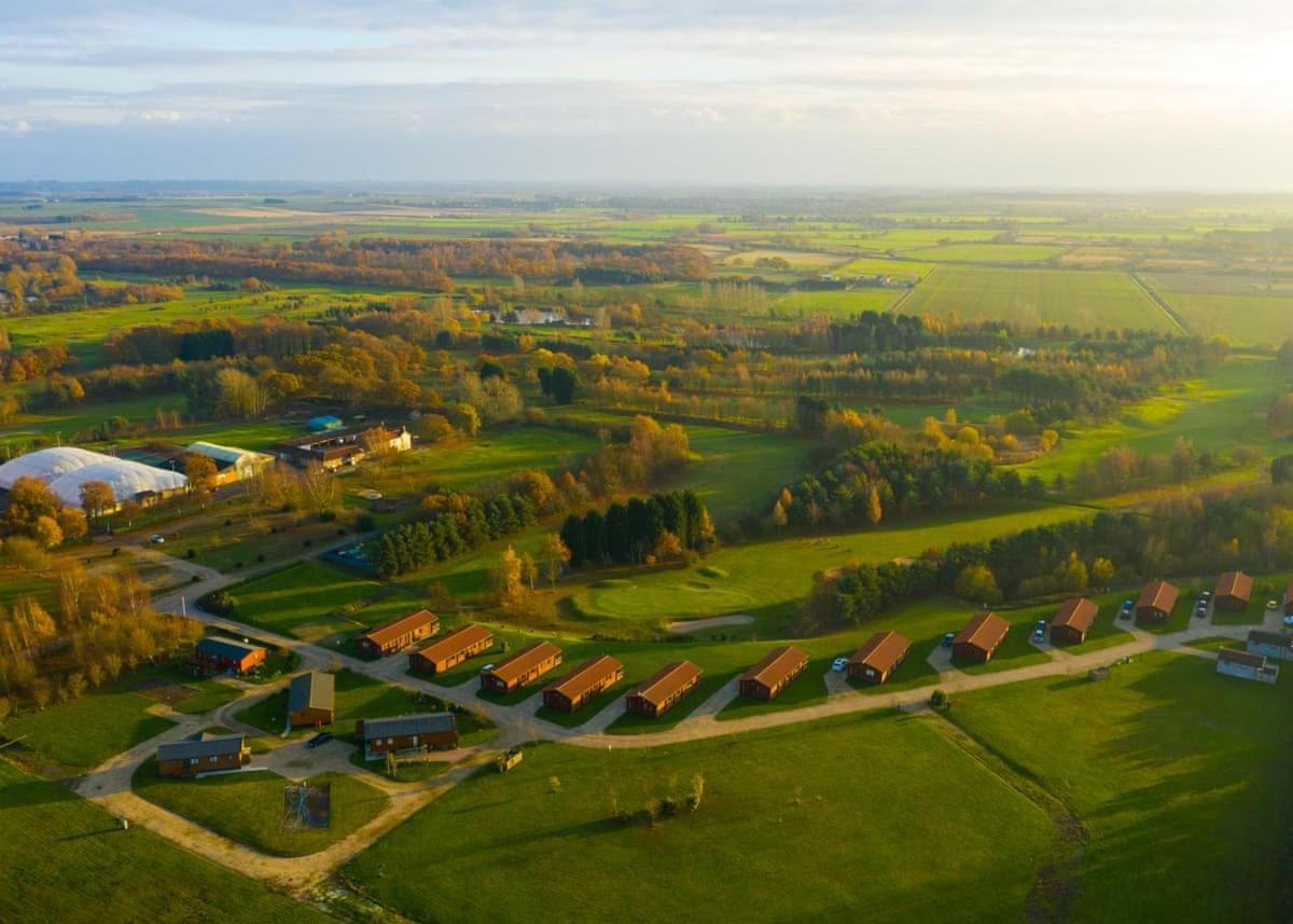 Hotel Messingham Lakes Exterior foto